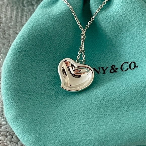 Tiffany & Co. Jewelry - Tiffany & Co. Elsa Peretti’s Curved Heart Pendant